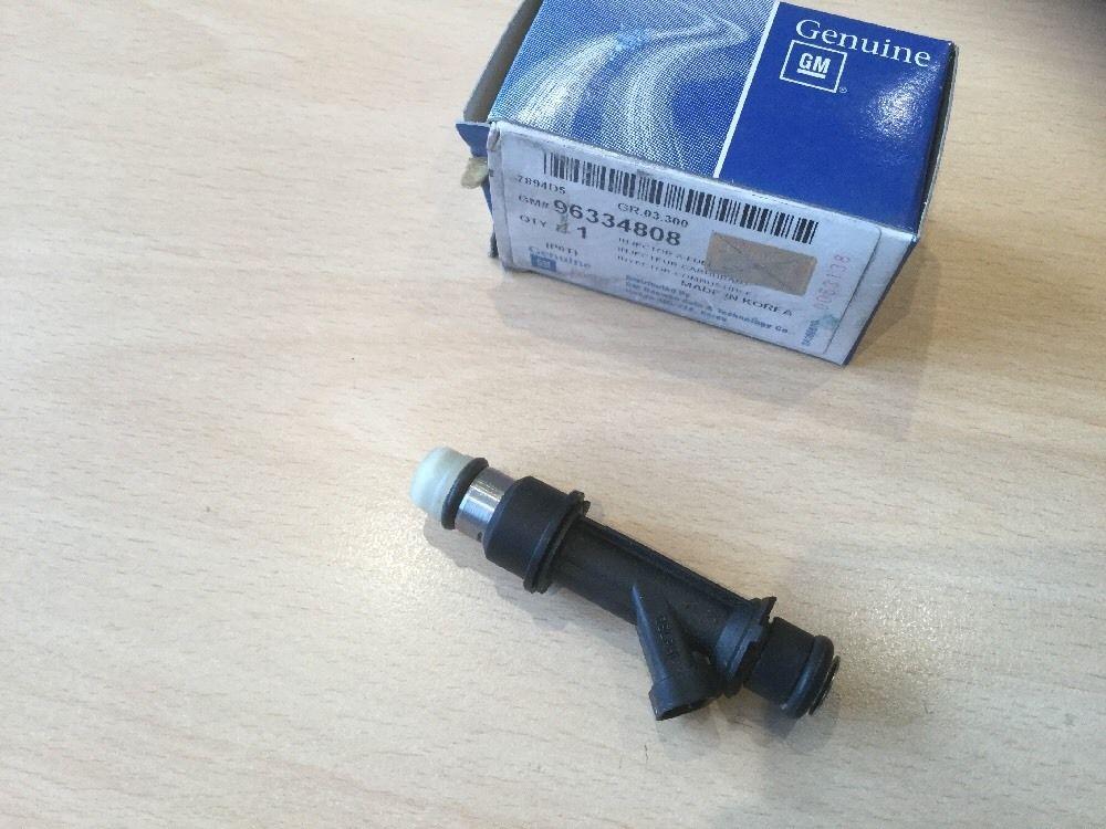 новая топливная форсунка на Опель