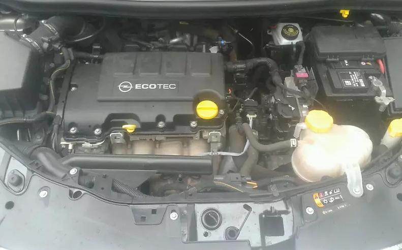 мотор на Корсе