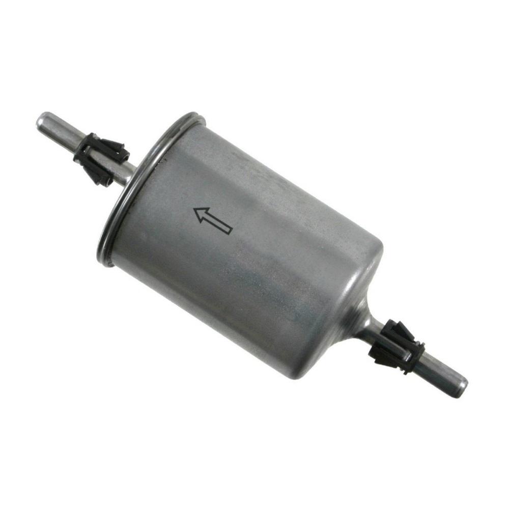 топливный фильтр на белом фоне