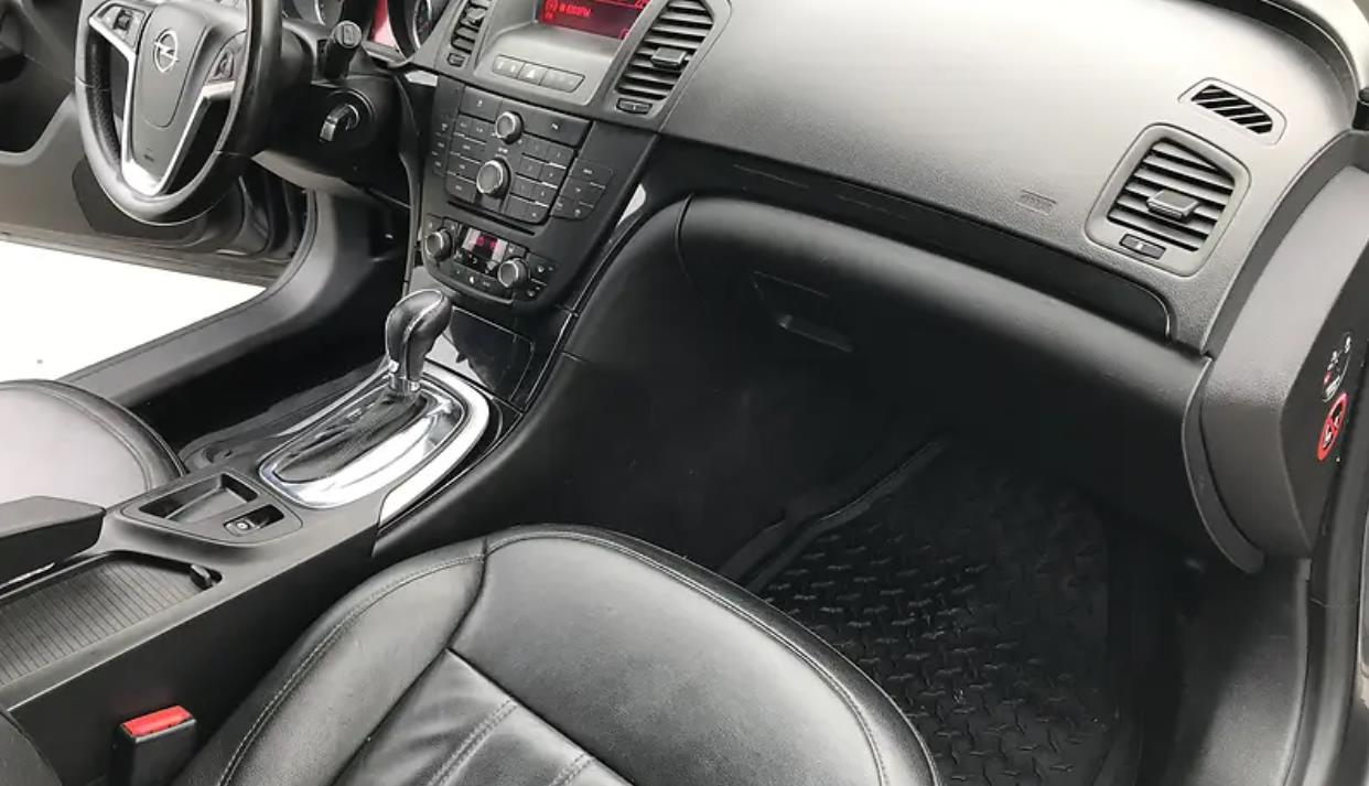 замена фильтра салона инсигния