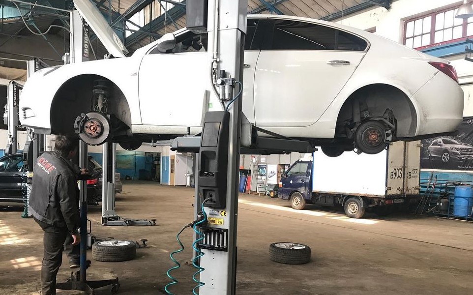 инсигния на подъемнике