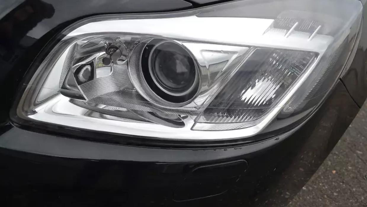 фара инсигния