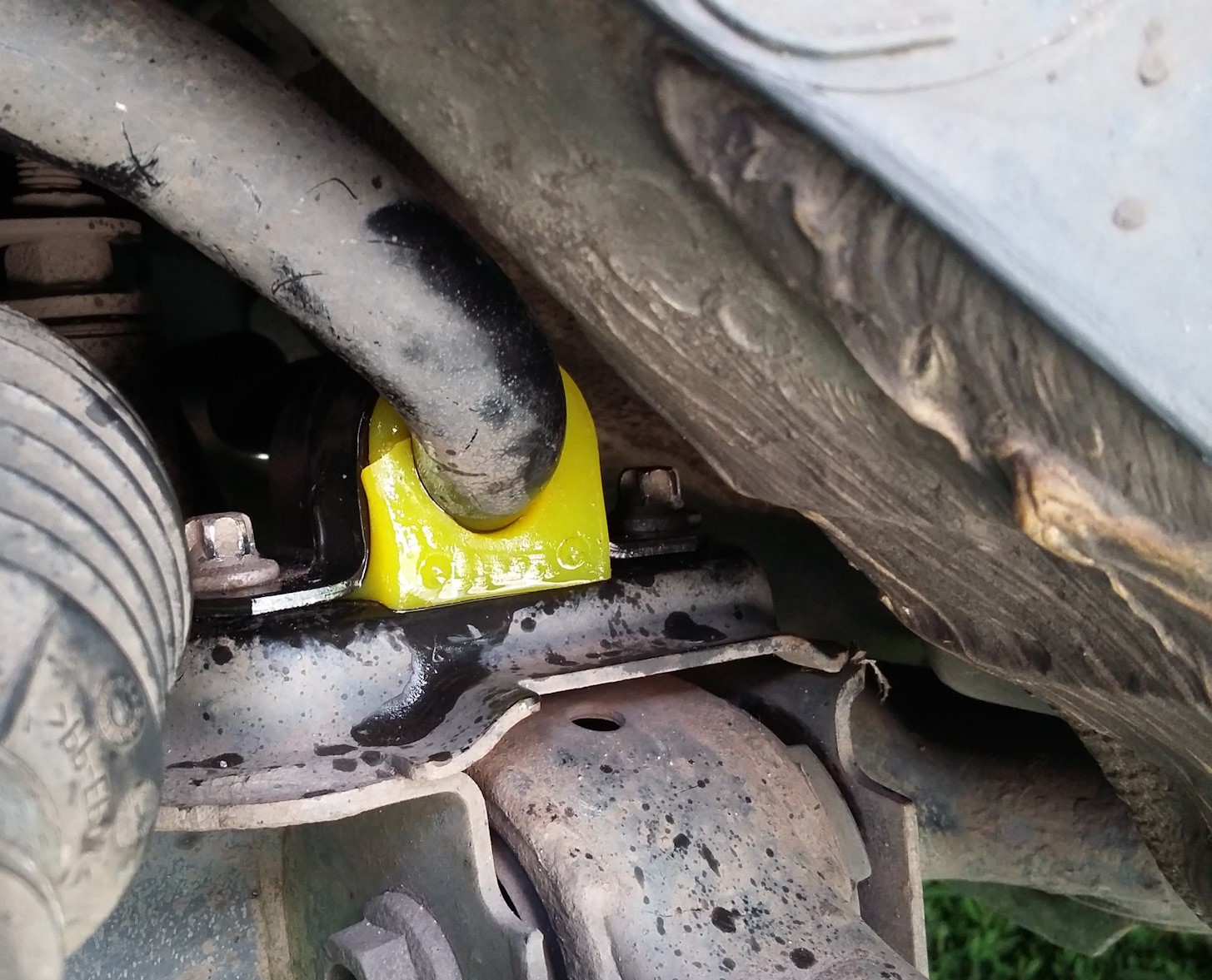 замена втулок переднего стабилизатора на Инсигнии