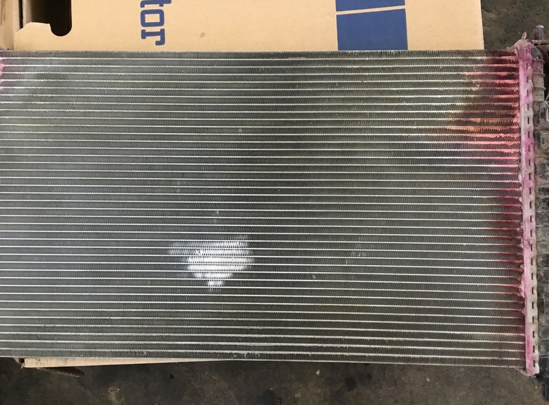 старый радиатор Инсигния