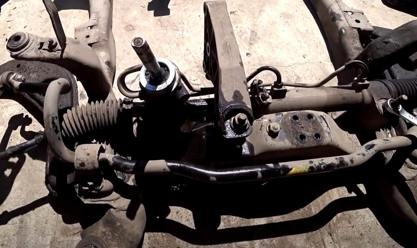 поддон с рулевой рейкой Опель Астра