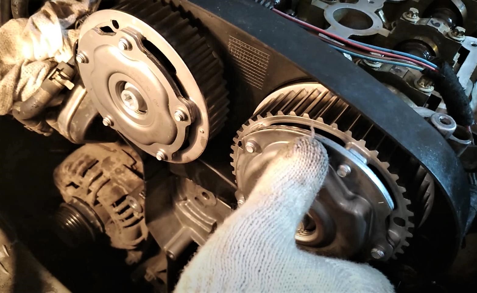 Замена шестерни распредвала на двигателе Z16XER Опель Астра H