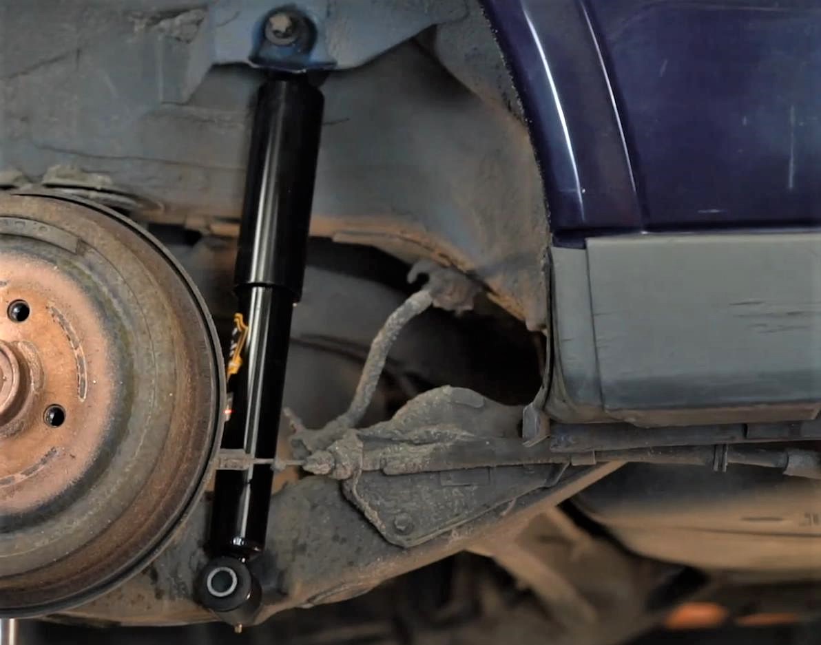 новые амортизаторы Опель