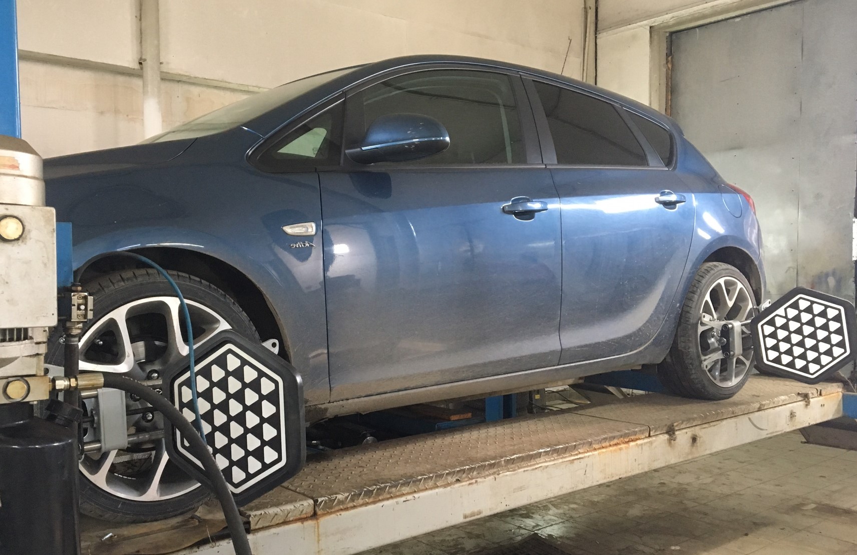 Сход развал Опель Астра