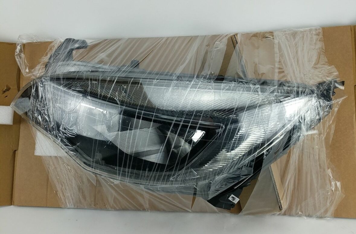 фара Опель Астра в упаковке