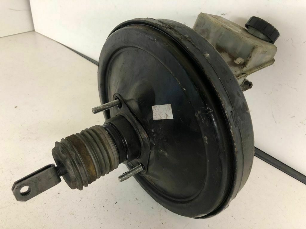 Старый вакуумный усилитель тормозов Опель