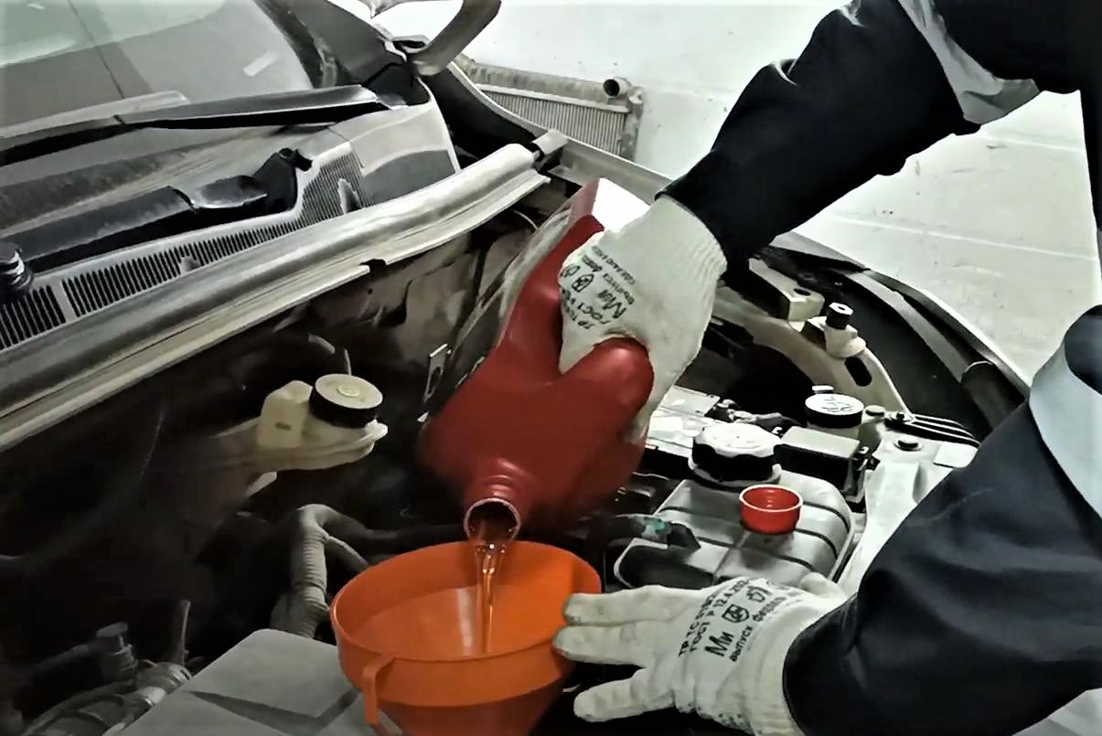 Замена масла Опель Мокка