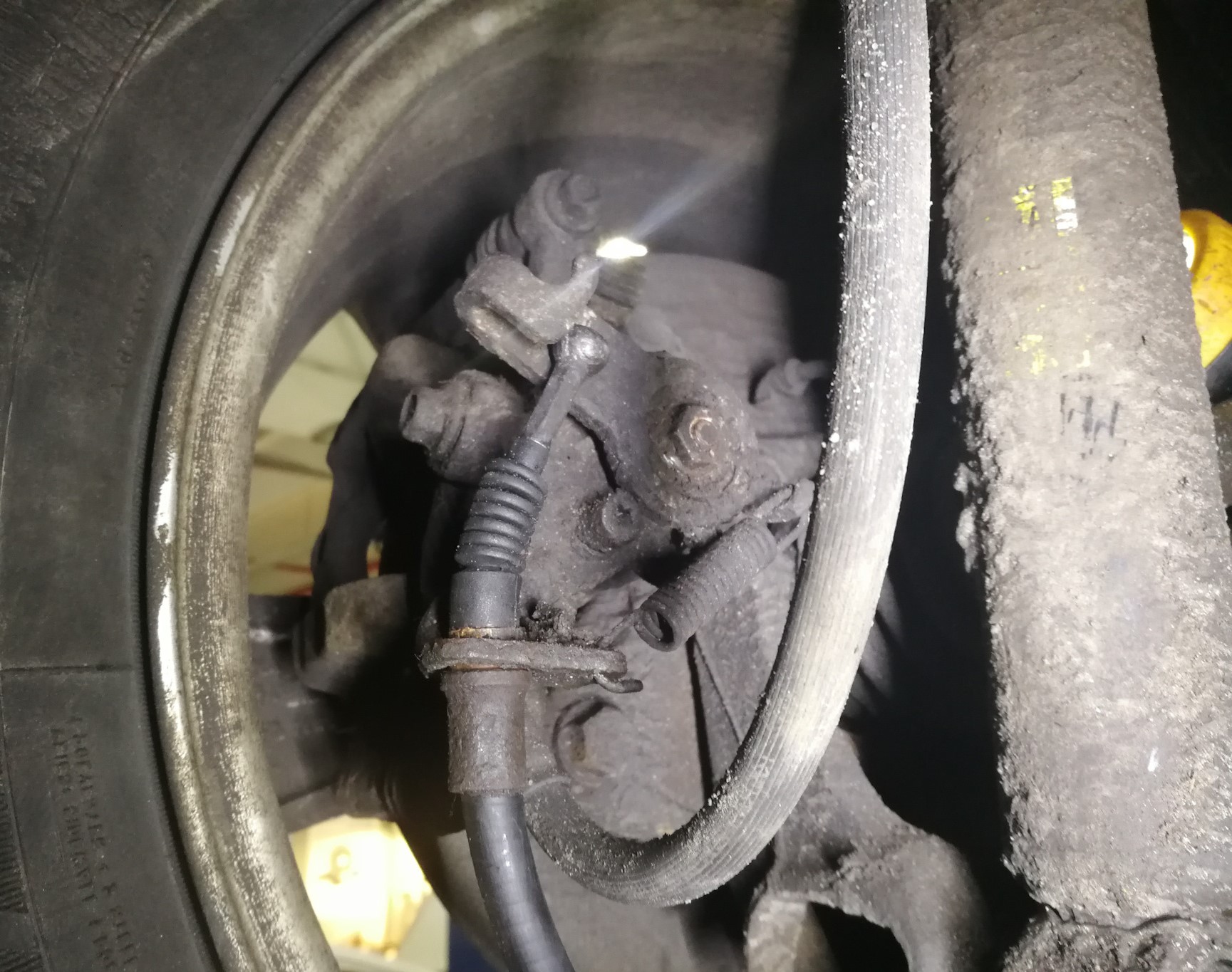 Замена троса ручника Опель Мокка