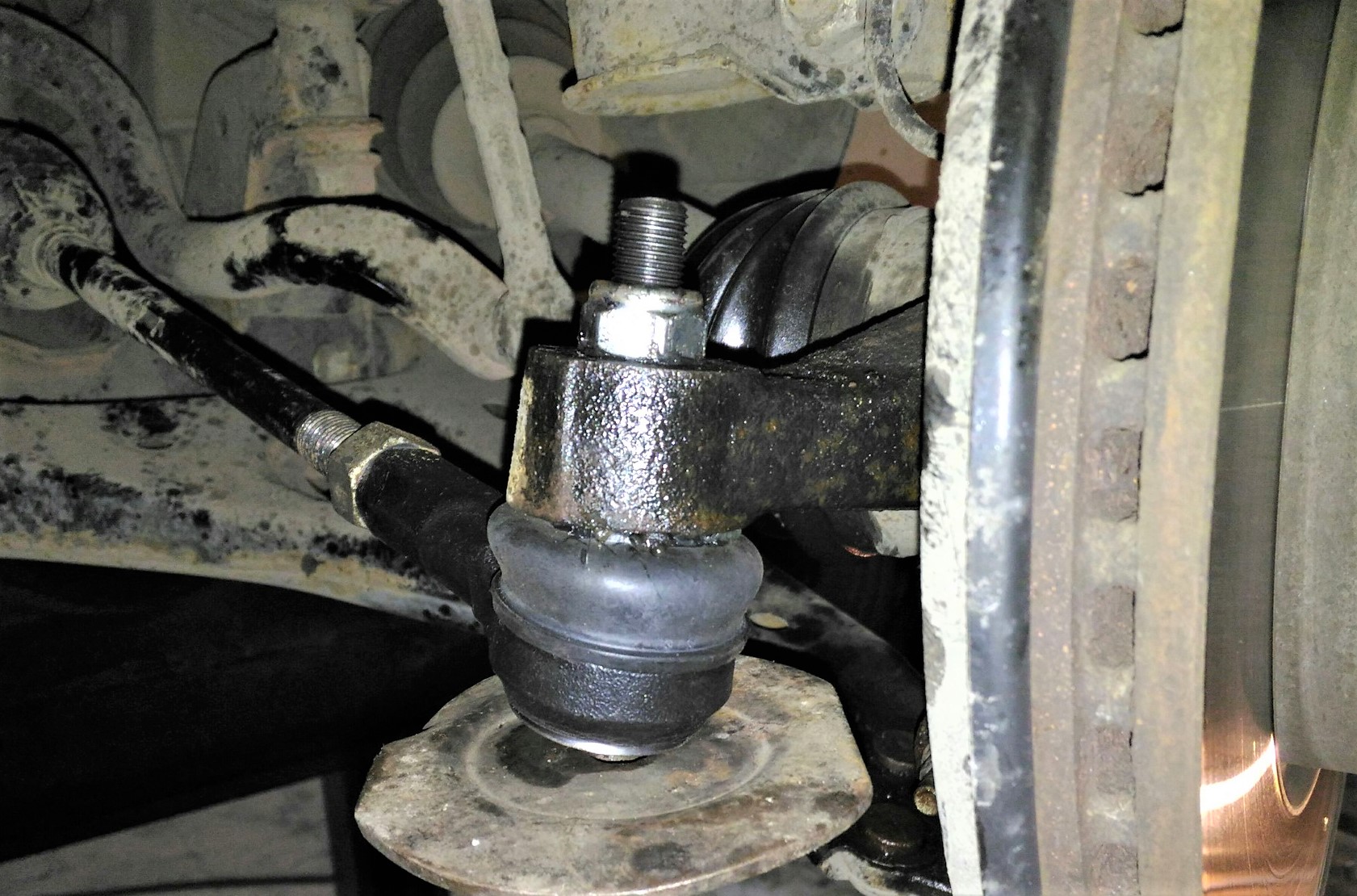 Замена рулевых наконечников Опель Мокка