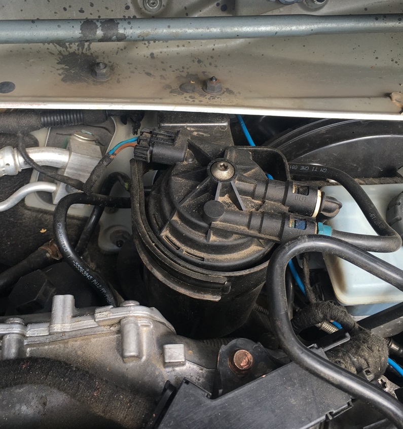 Корпус топливного фильтра Опель Зафира с дизелем