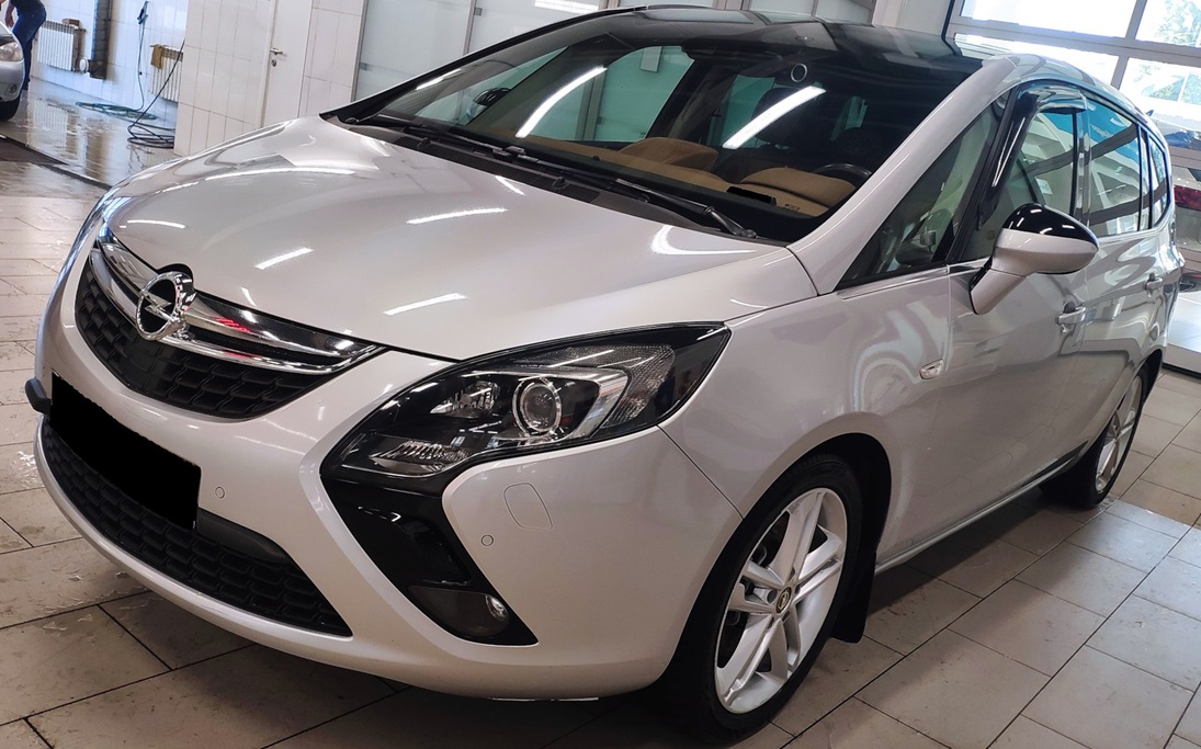 Опель Зафира после кузовного ремонта