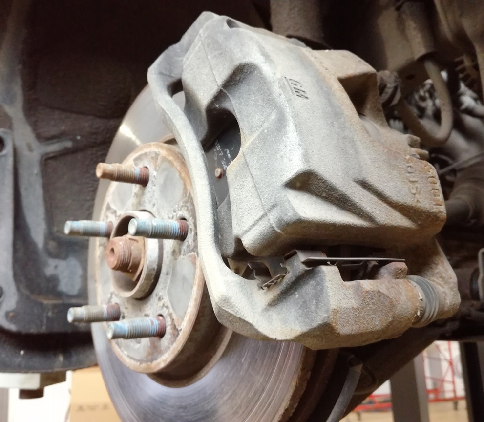 Замена суппорта Опель Зафира