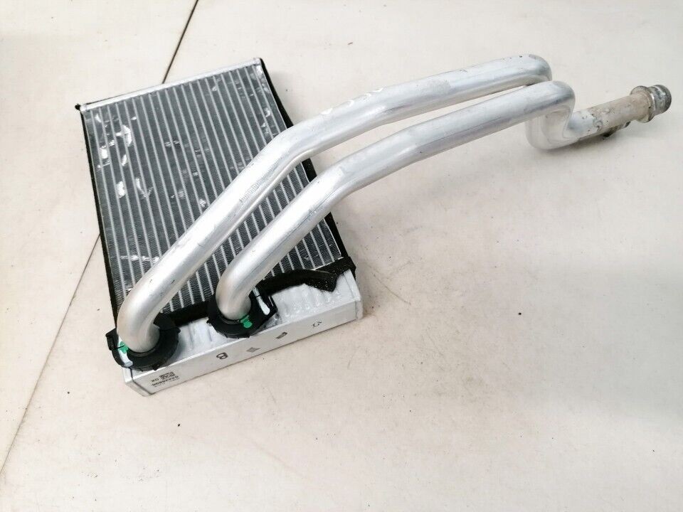 Новый радиатор отопителя с трубками