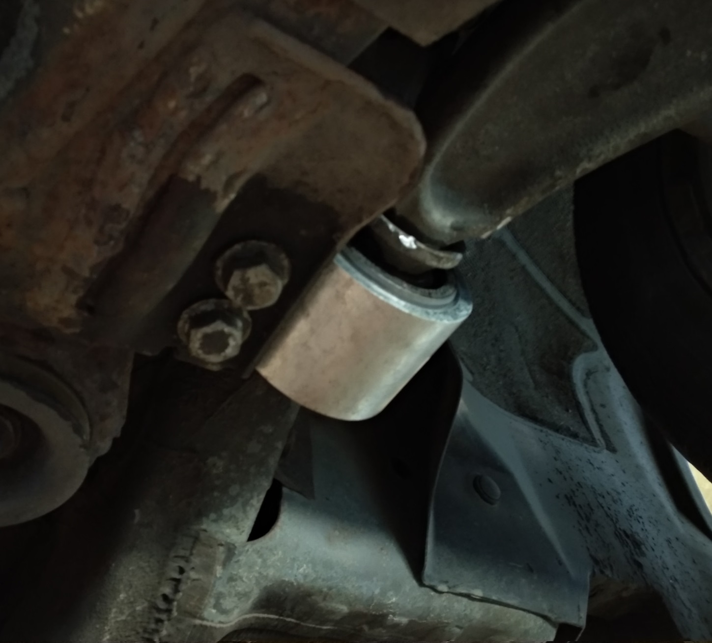 Замена сайлентблоков рычага Опель Инсигния