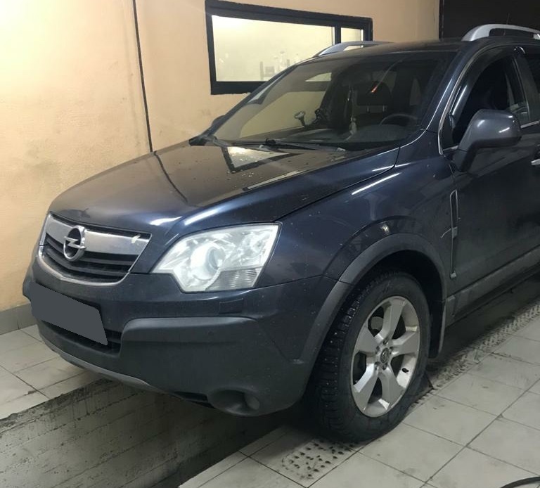 Опель Антара в техцентре на ремонте рулевой рейки