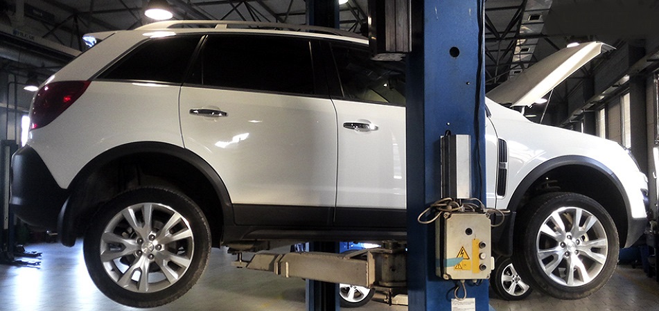 Опель Антара в техцентре на замене рулевой рейки