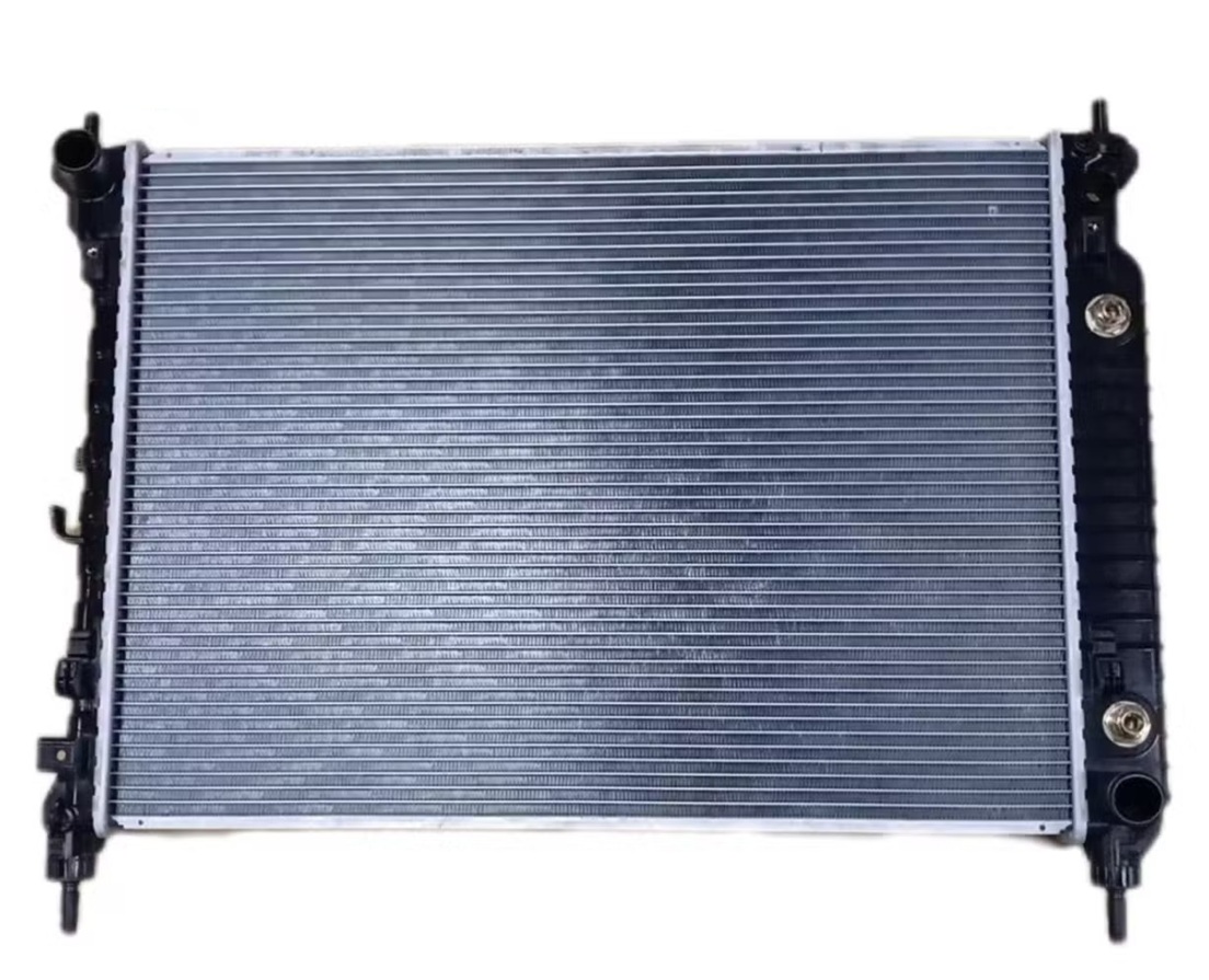 Новый радиатор охлаждения двигателя