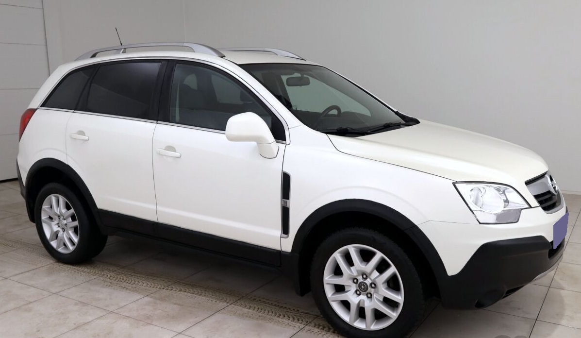 Опель Антара в автотехцентре после замены свечей накаливания