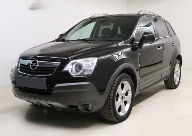 Опель Антара в автотехцентре после замены тормозных шлангов