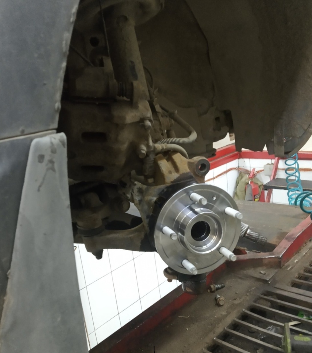 Замена ступичного подшипника Опель Антара