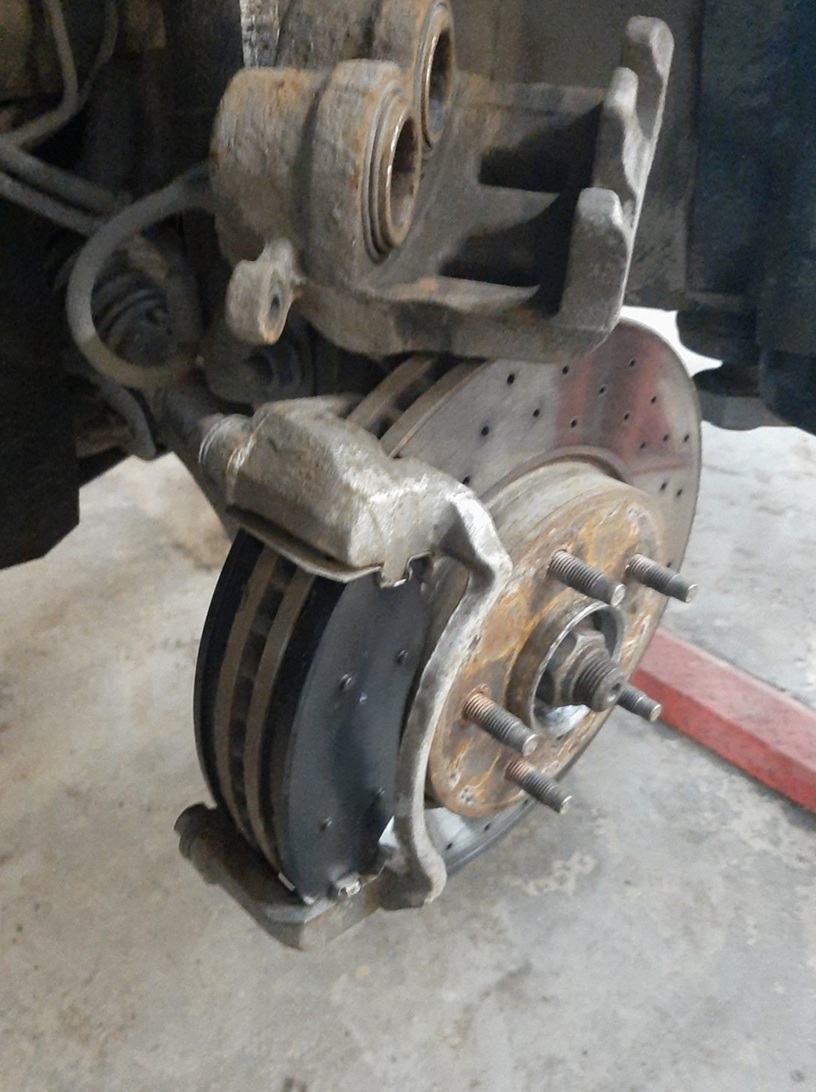 Замена тормозных колодок Опель Антара