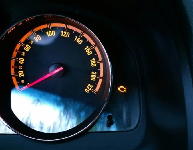 Индикаторы предупреждают о необходимости диагностики