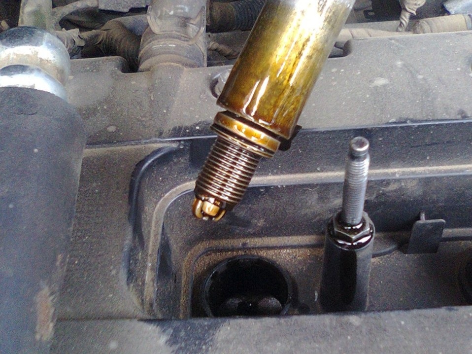 Замена свечей зажигания Опель Антара