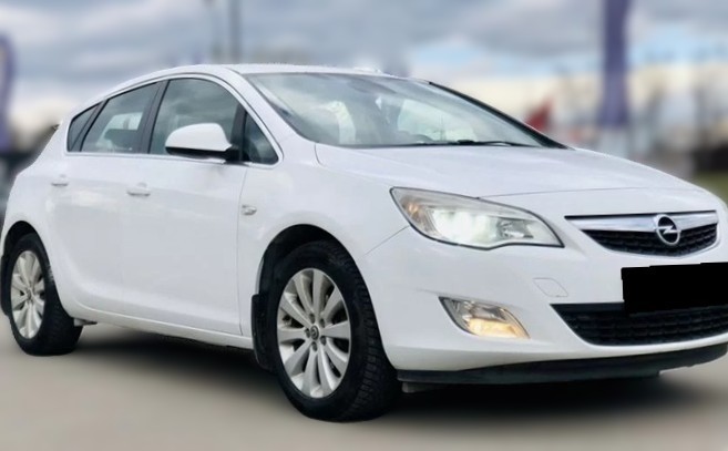 Опель Астра после замены свечей накала в автотехцентре