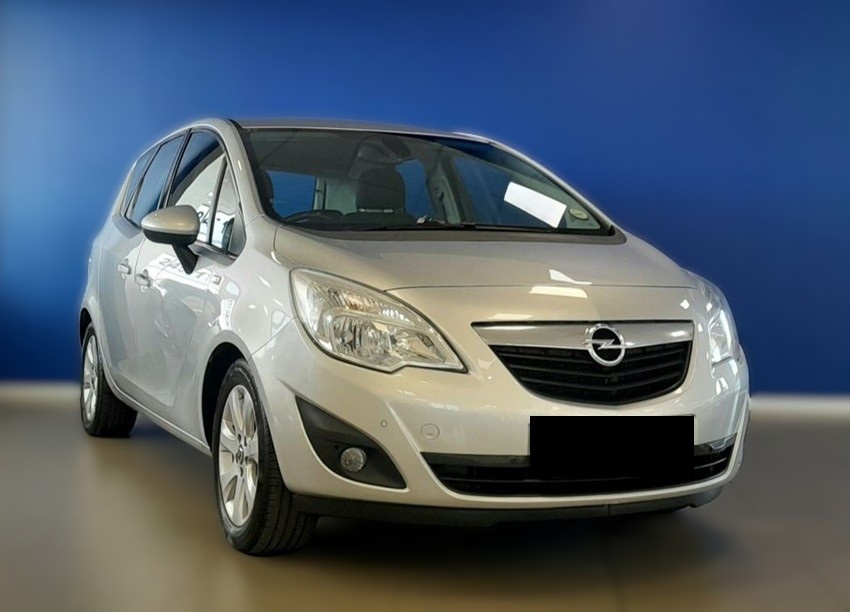 Опель Мерива после замены переднего сальника коленвала в автотехцентре