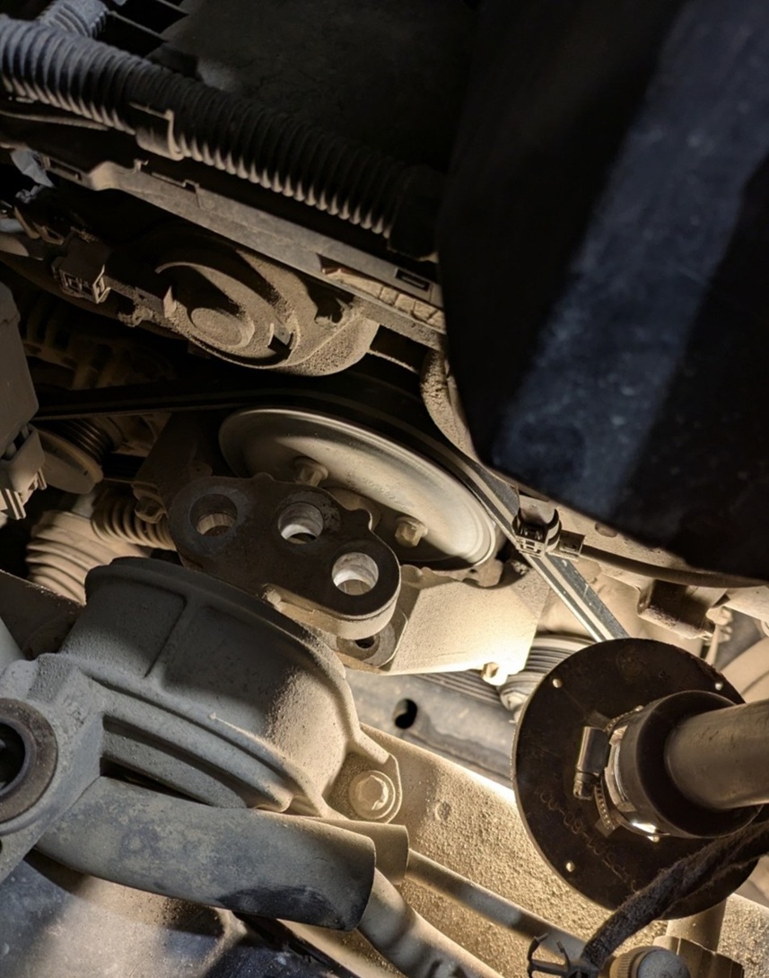 Замена приводного ремня Опель Мерива