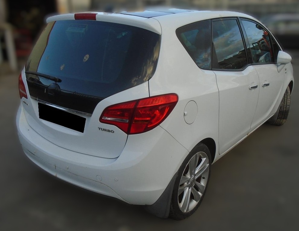 Опель Мерива после заправки кондиционера в автотехцентре