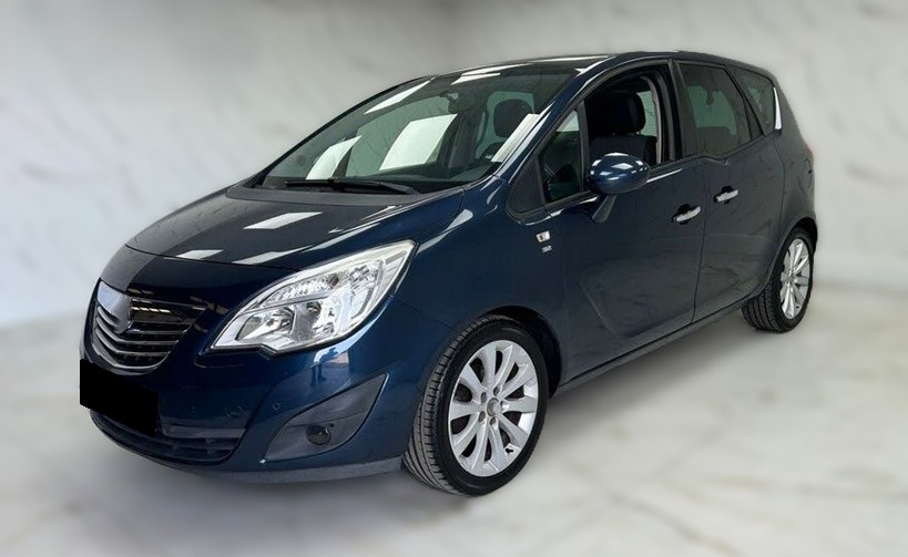 Опель Мерива после ремонта стеклоподъемника в автотехцентре