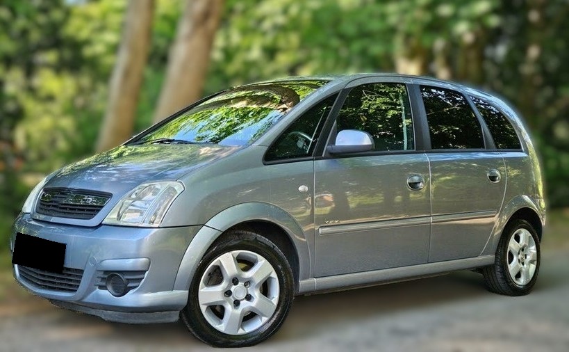 Опель Мерива после замены радиатора в автотехцентре