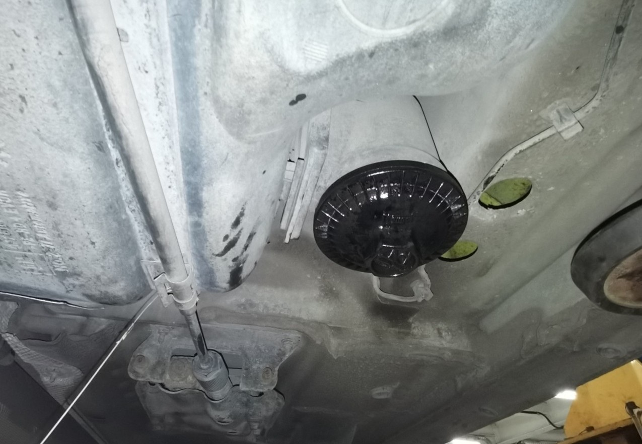 Замена топливного фильтра Опель Мерива