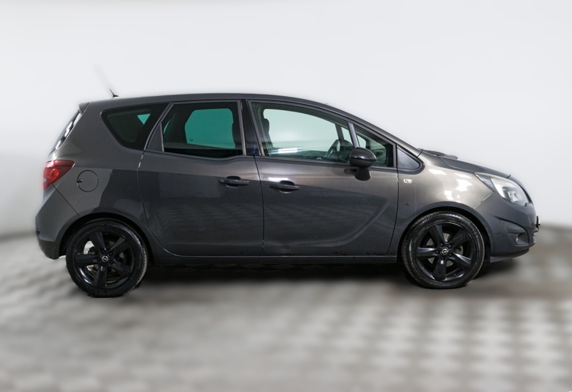 Опель Мерива после замены опоры двигателя в автотехцентре