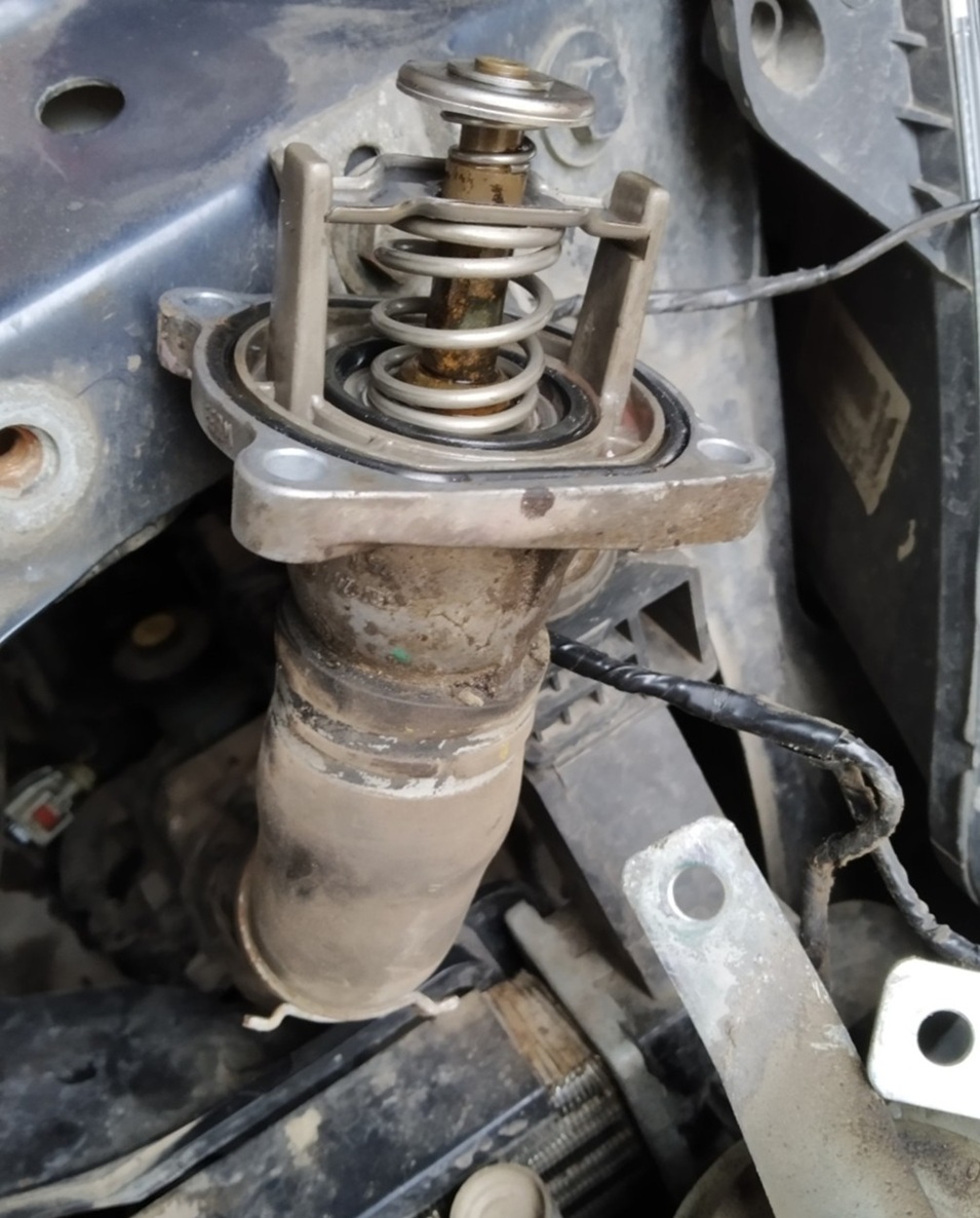 Замена термостата Опель Мерива