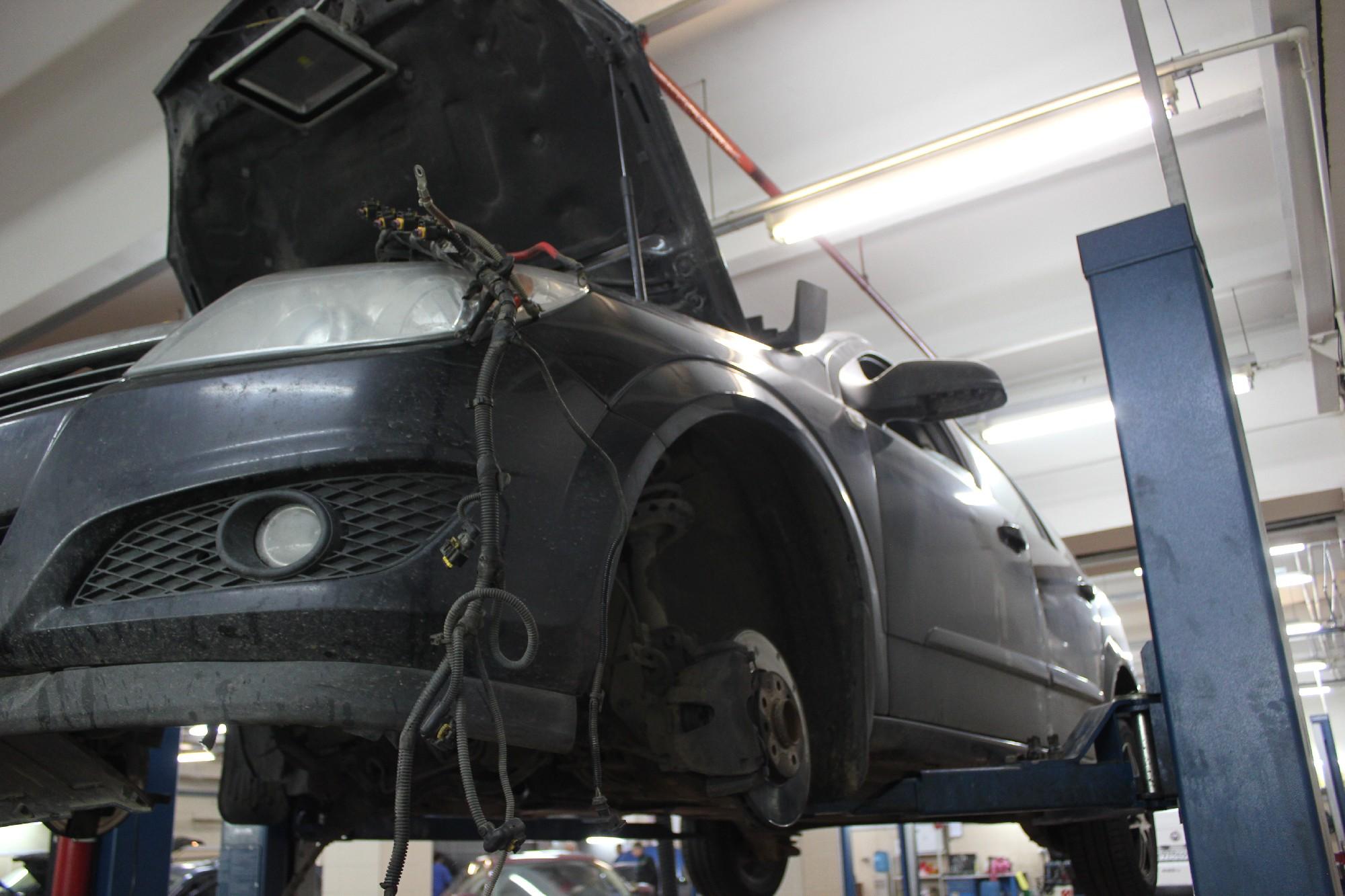 черная Астра на подъемнике