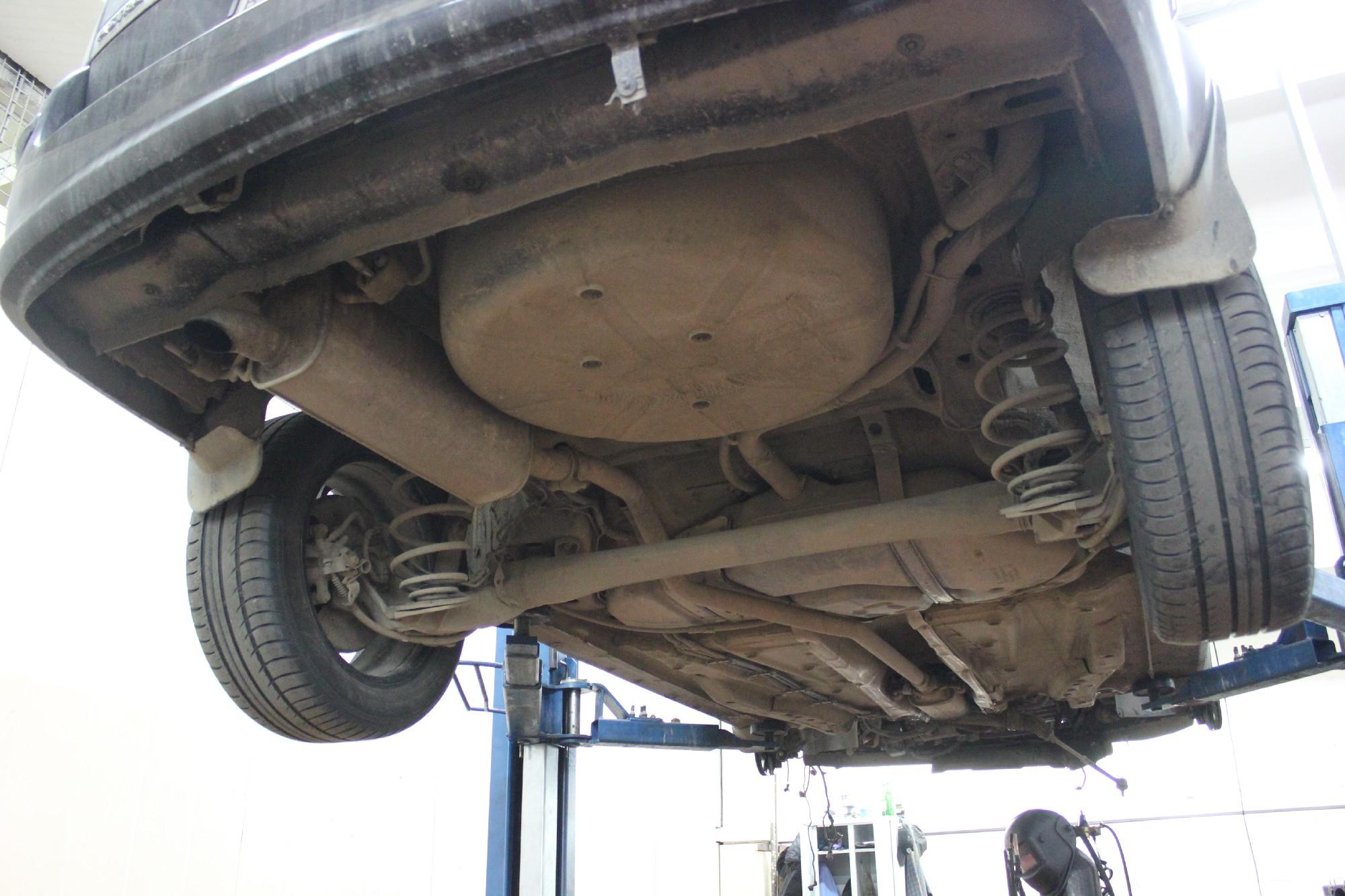 днище Опель Астры