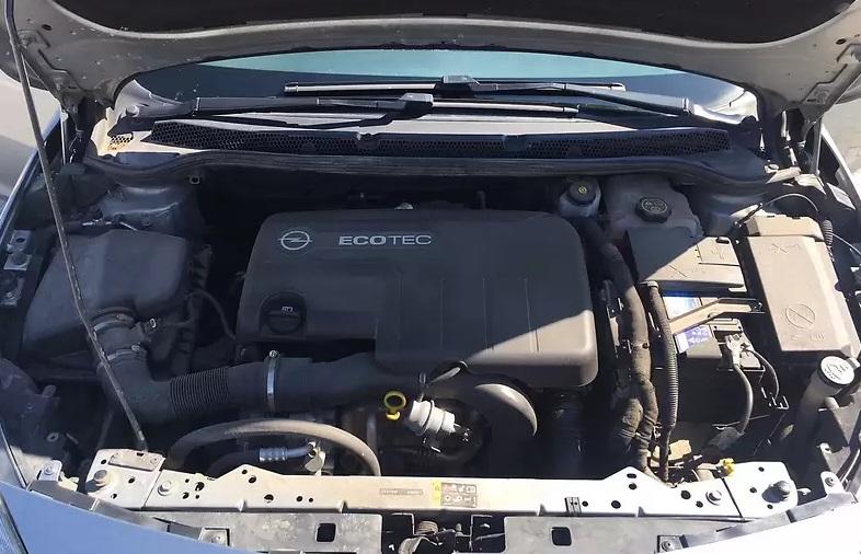 мотор Опеля