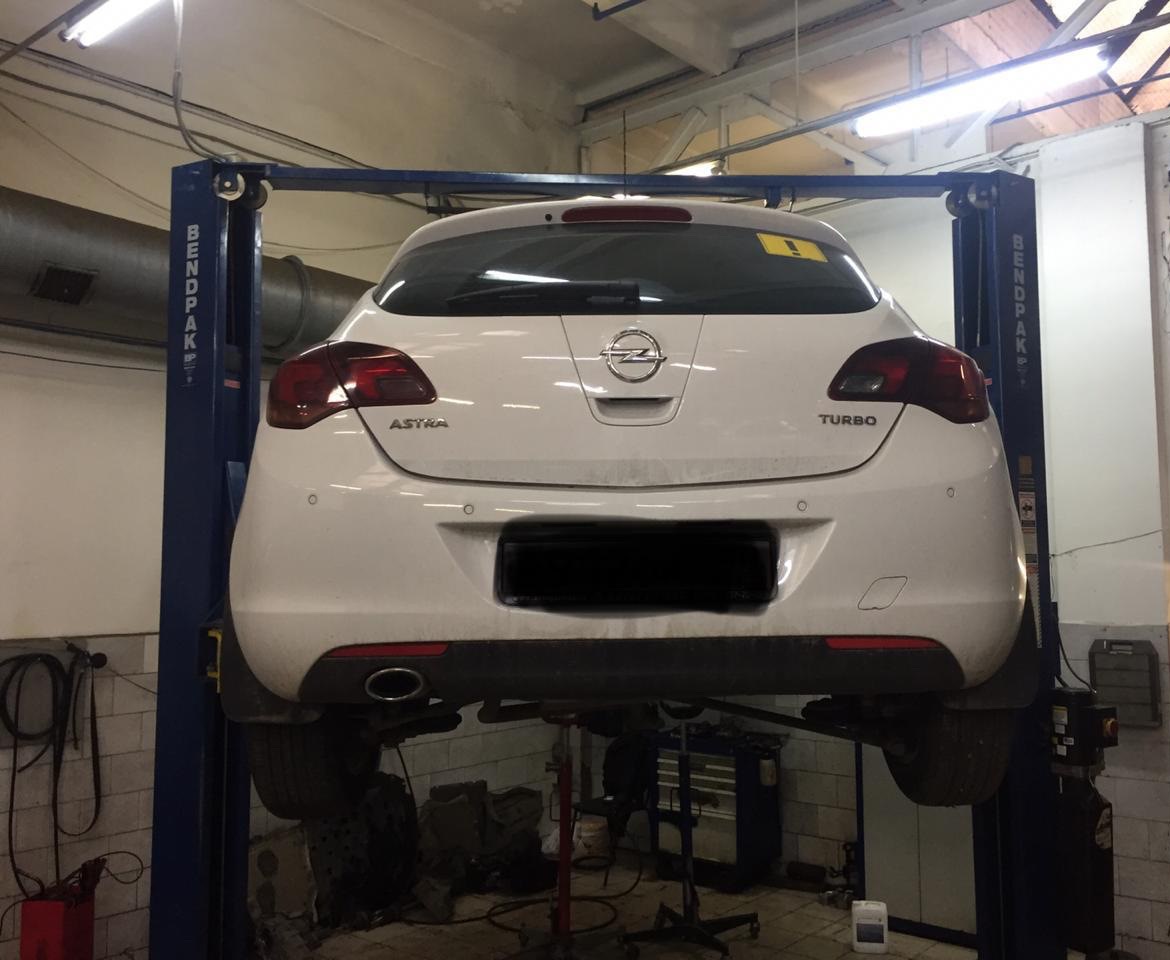 Подготовка Опеля к ремонту трансмиссии