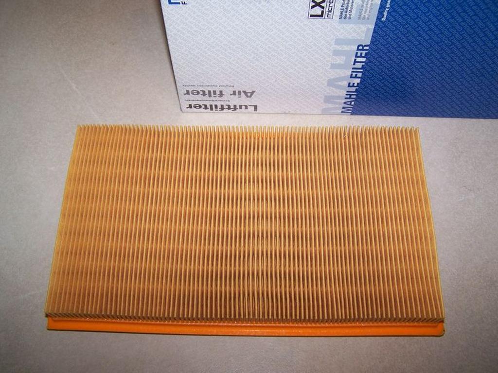 воздушный фильтр двигателя