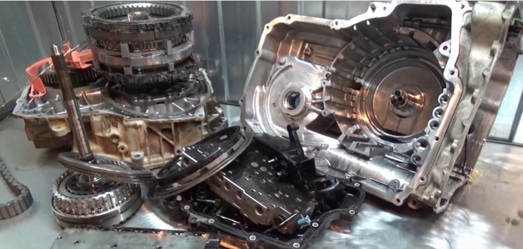 разобранная автоматическая КПП