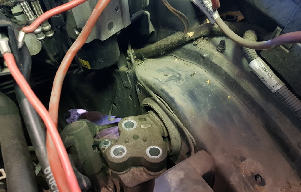 Замена опоры двигателя Опель