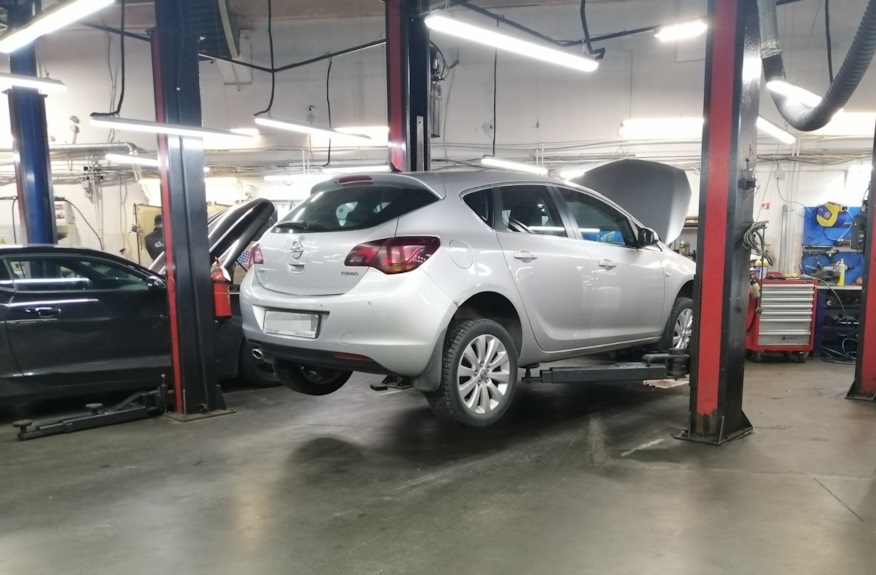 Подготовка Опеля к замене сальника коленвала