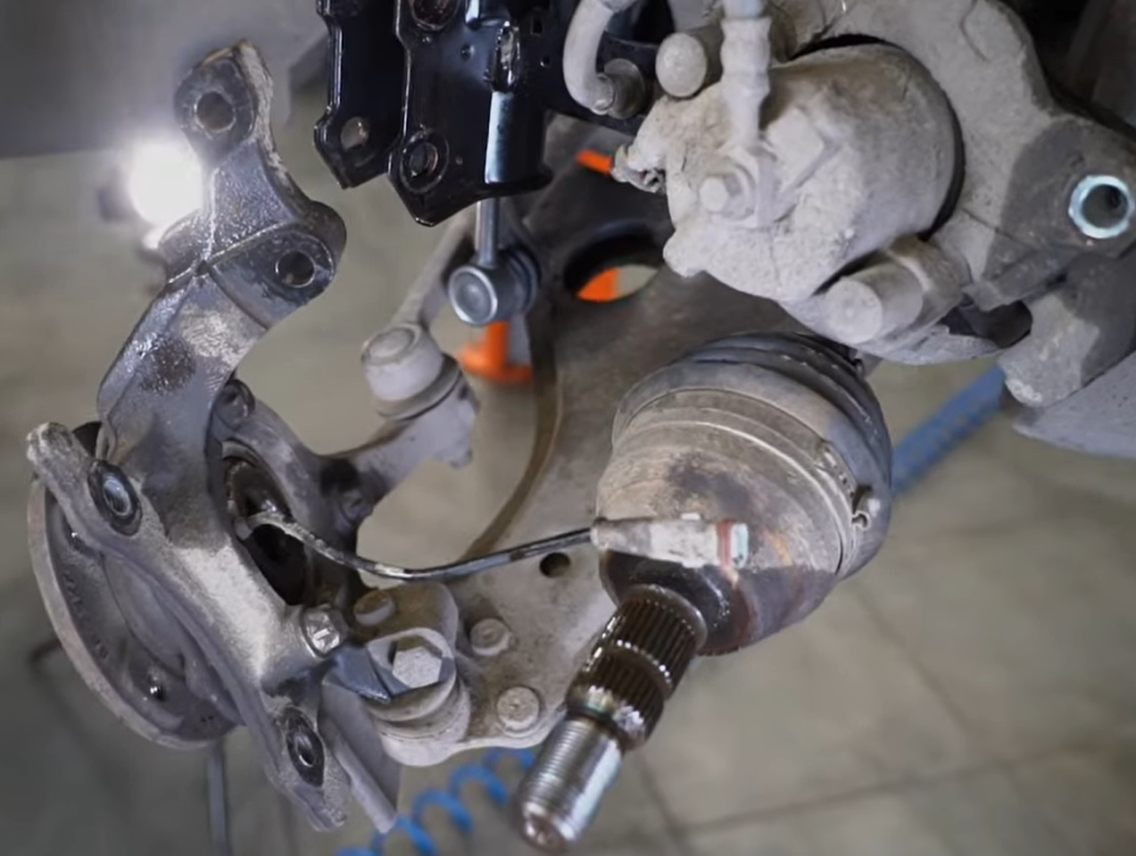 Замена ступичного подшипника Опель