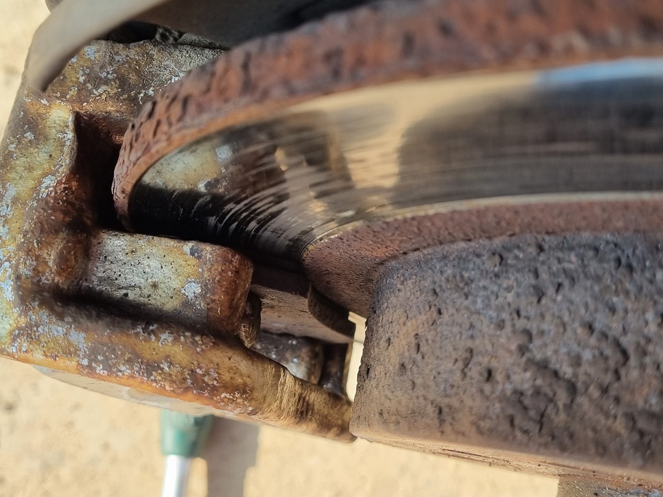 Замена задних тормозных колодок Опель